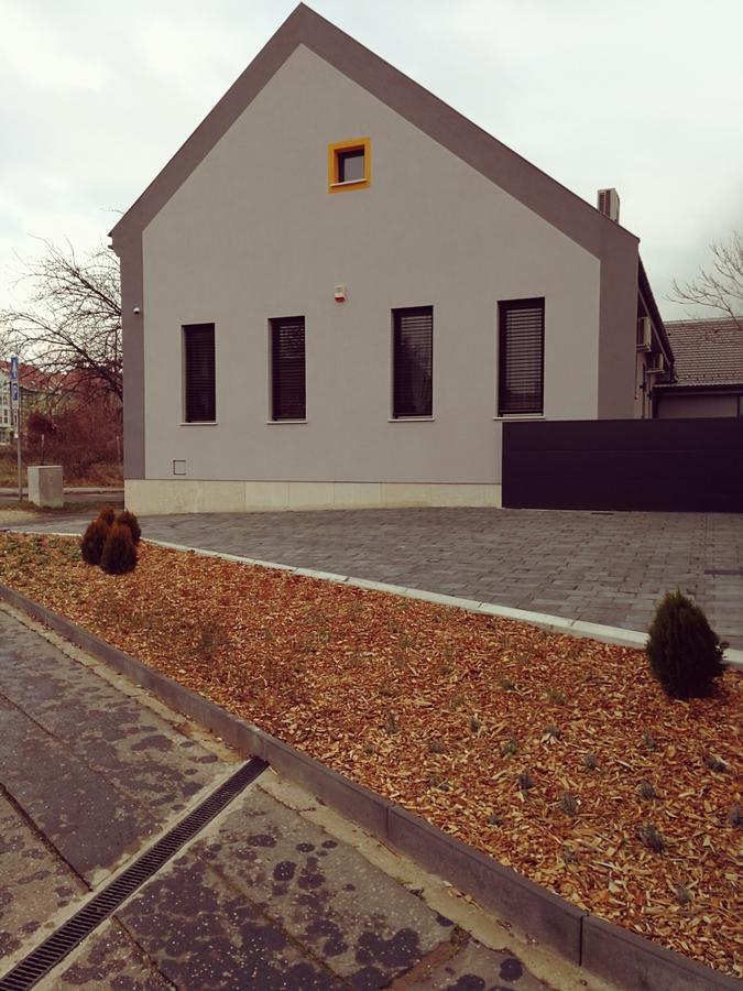 Zsinko Villa Pecs Exterior photo
